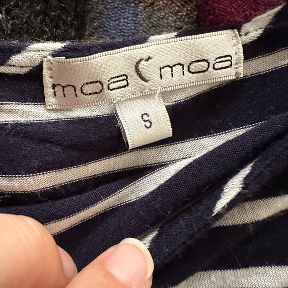 Striped off the shoulder long sleeve - Picture 3 of 3